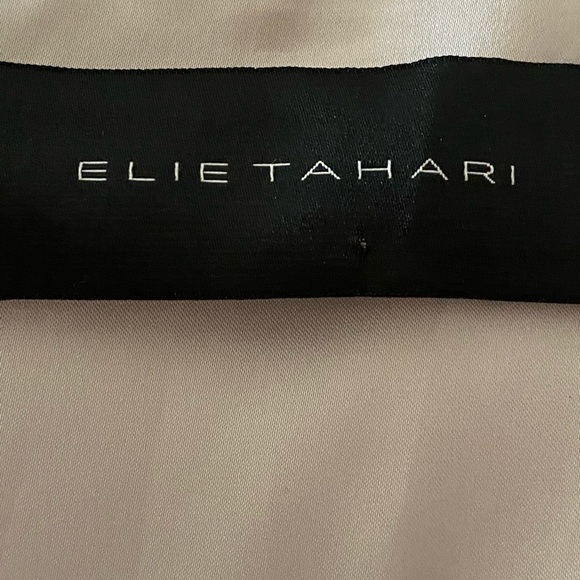 Elie Tahari Skirt Suit size 0 - Picture 3 of 3